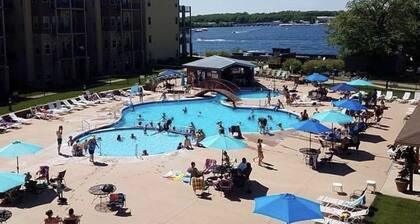 Neu aktualisiert Ferienhaus @ Bridges Bay Resort befindet sich am Teich