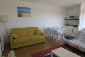 Flat-screen TV - The feet in water ! (Berck)