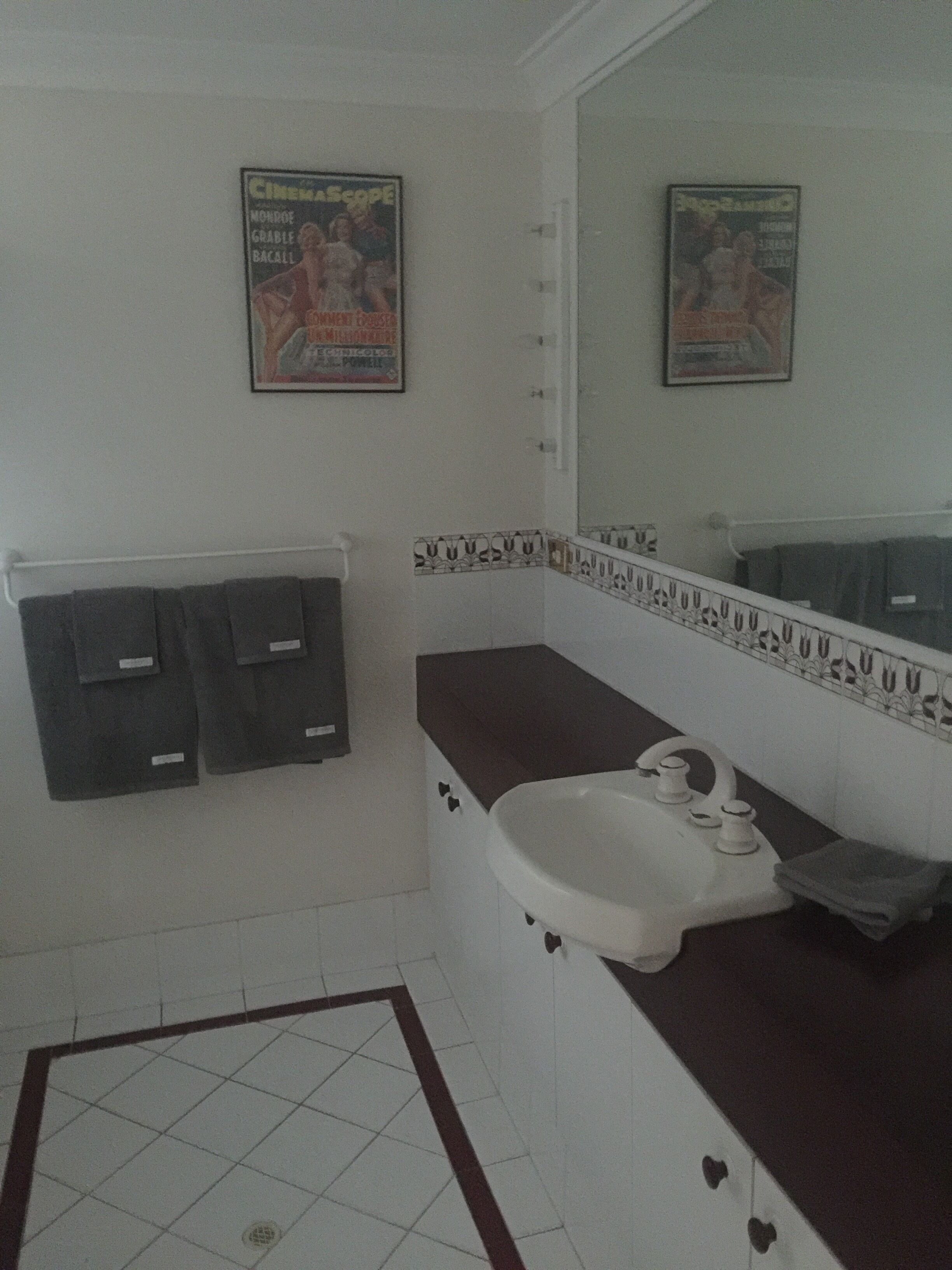 Uninterrupted Swan River Views -Executive Stay close to Optus Stadium & Casino. — image 18