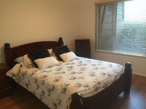 3 Schlafzimmer, Bügeleisen/Bügelbrett, Reisekinderbett, kostenloses WLAN