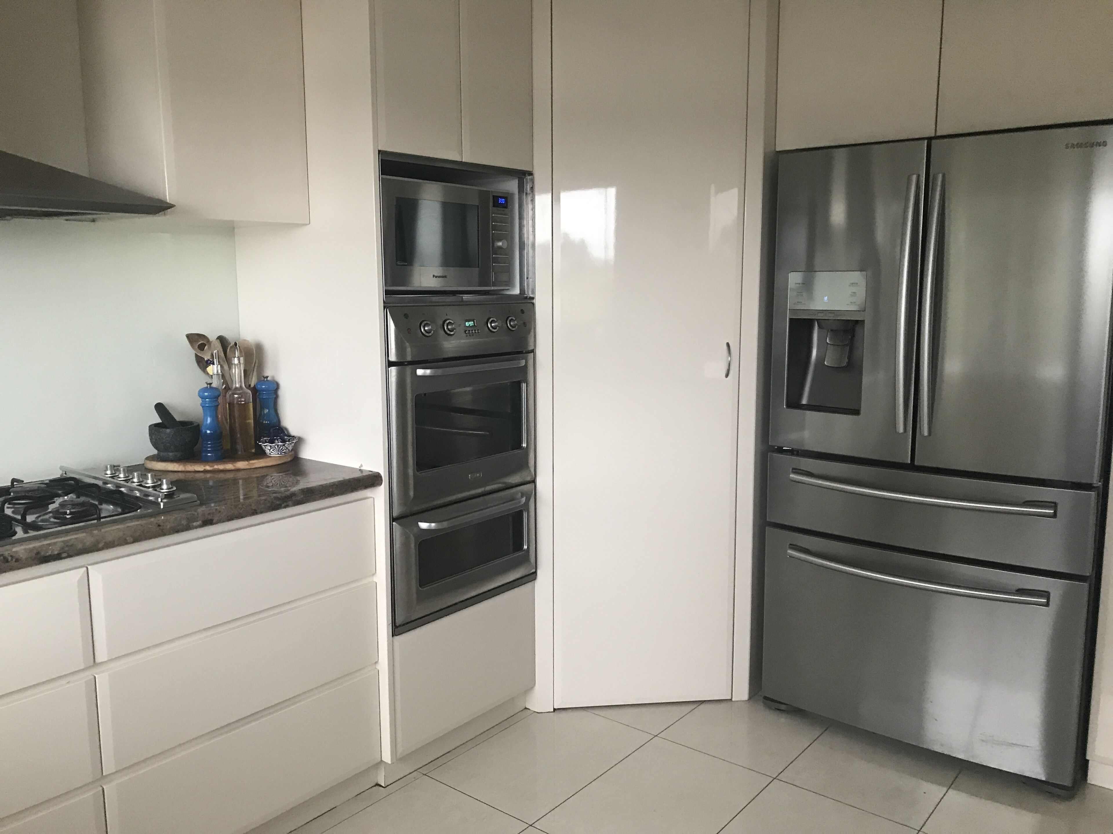 Uninterrupted Swan River Views -Executive Stay close to Optus Stadium & Casino. — image 13