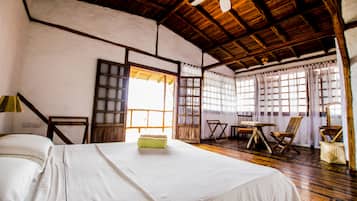 Premium Suite | 1 bedroom, hypo-allergenic bedding, pillowtop beds, free WiFi
