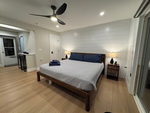 Free WiFi, bed sheets, wheelchair access