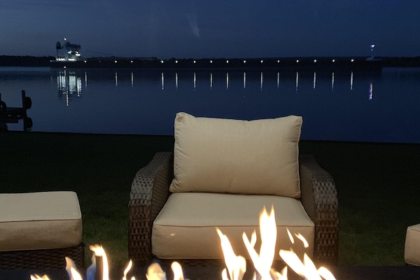 المنطقة المحيطة بالمنشأة