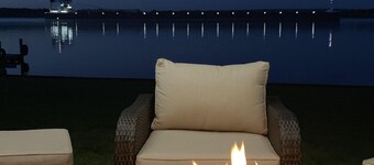Riverside Retreat, sit back and relax...:-)