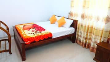 Individually decorated, individually furnished, laptop workspace