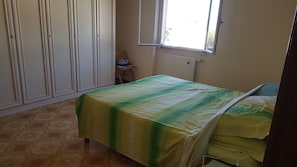 2 bedrooms, iron/ironing board, bed sheets - Panoramic apartment a few steps from the sea (Formia)