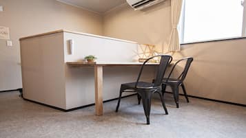 Comfort-huone (3, TOYOHIRA) | Huoneen varustelu