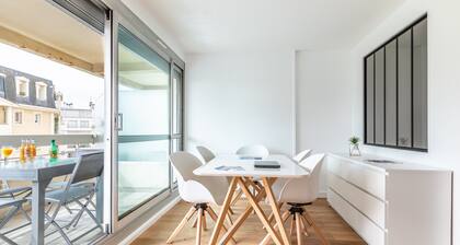 Design Apartment Biarritz Grande Plage - Residence with Pool