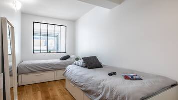 2 slaapkamers, een strijkplank/strijkijzer, wifi, beddengoed