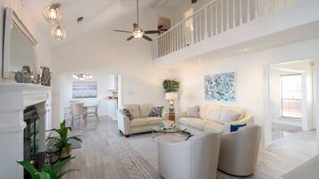 TV connectée, cheminée