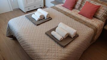 2 bedrooms, in-room safe, iron/ironing board, travel cot