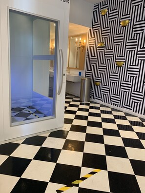 Interior - Le Embassy Hotel Georgetown (George Town)