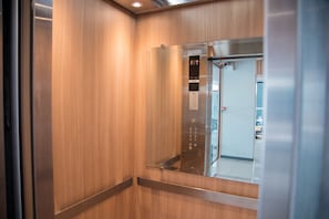 Property amenity - Hallton Hotel Bangkok (Bangkok)