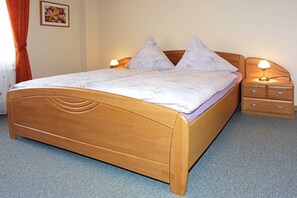 2 Schlafzimmer, Reisekinderbett, WLAN