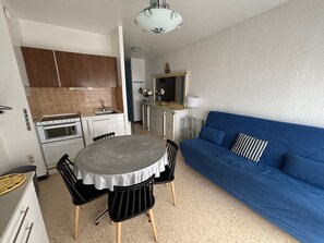 TV