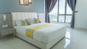 Classic Apartment | 3 bedrooms, laptop workspace, bed sheets