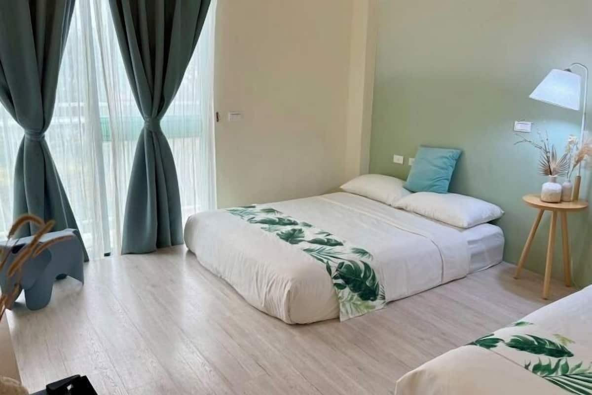 Ropa de cama de alta calidad y cortinas blackout