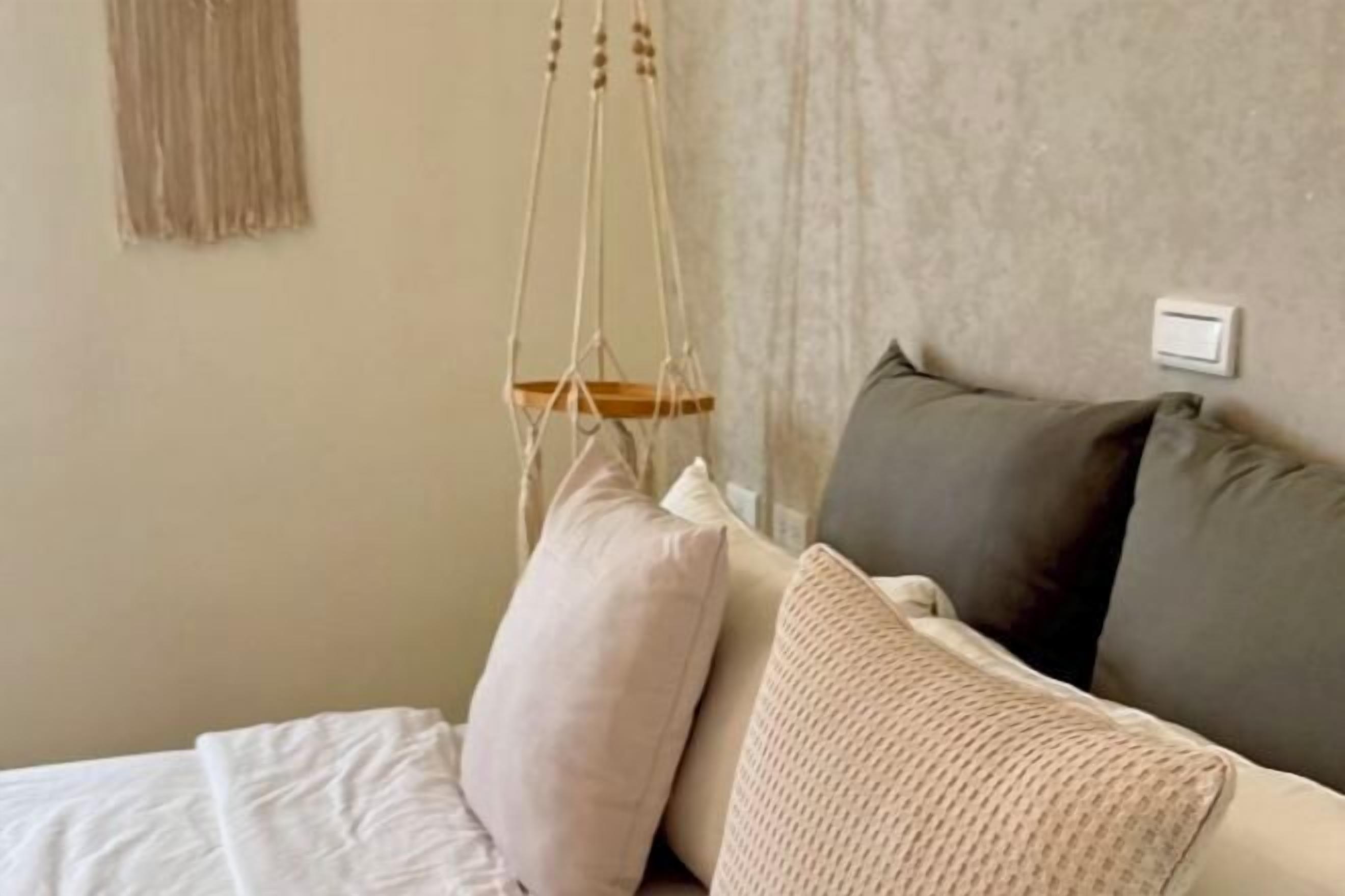 Ropa de cama de alta calidad y cortinas blackout 