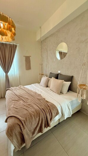 Ropa de cama de alta calidad y cortinas blackout 