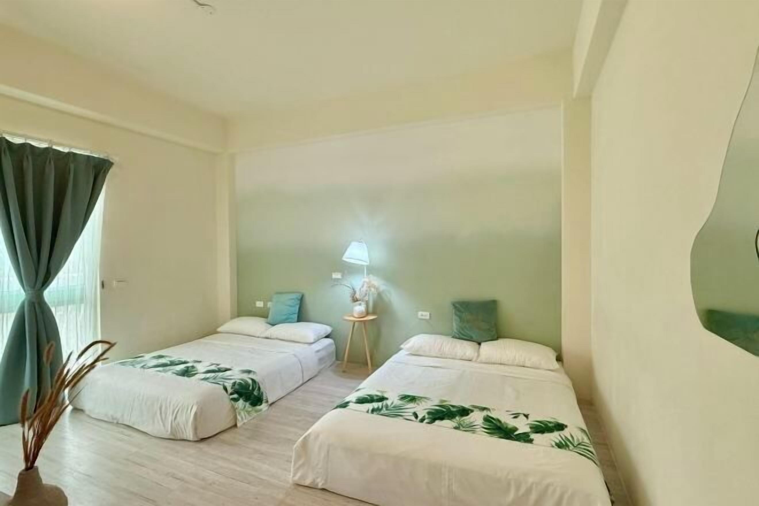 Hochwertige Bettwaren, Verdunkelungsvorhänge, schallisolierte Zimmer