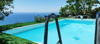 🤩WONDERFUL APP. TO WITH POOL AND GARDEN WITH CAPRI VIEW AND AMALFI COAST