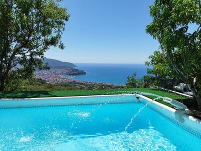 🤩WONDERFUL APP. TO WITH POOL AND GARDEN WITH CAPRI VIEW AND AMALFI COAST
