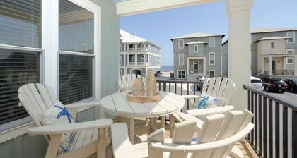 New Beachside Cottage 2BR-3BA. Now booking for SPRING!