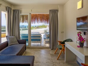 Comfort Studio Suite, Non Smoking, Sea View | Individually furnished, desk, laptop workspace, free WiFi - Oza Butik Hotel (Bodrum)
