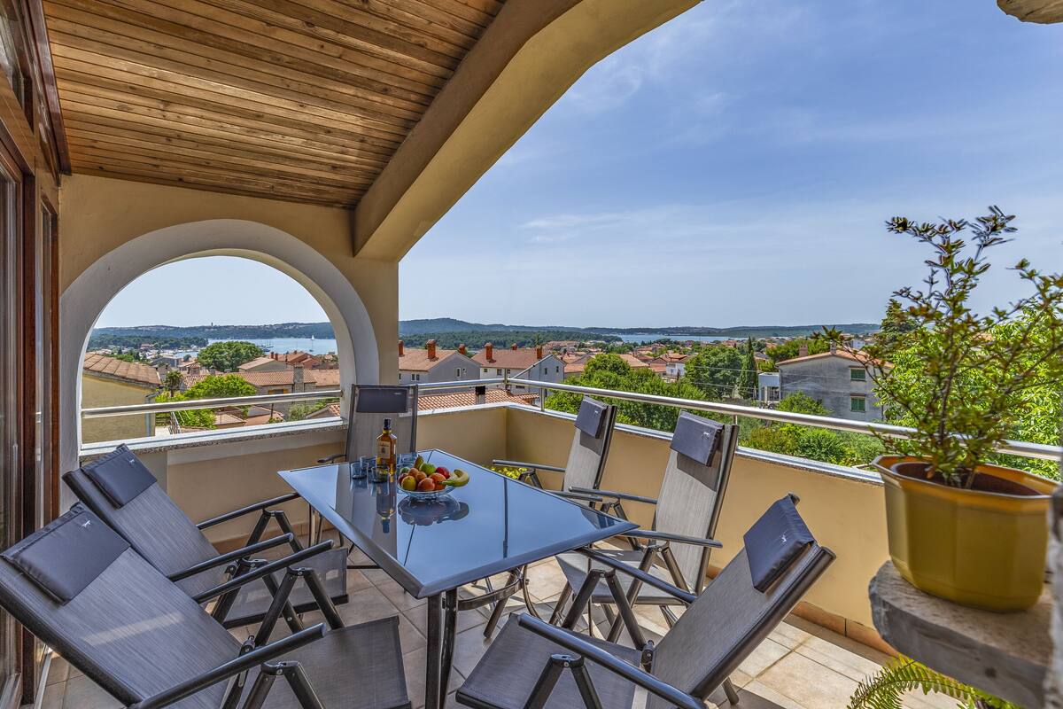 Leilighet, 3 soverom, balkong, sjøutsikt (A6) | Terrasse/patio