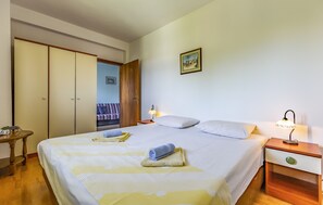 Apartment, 2 Bedrooms, Ground Floor (B4)