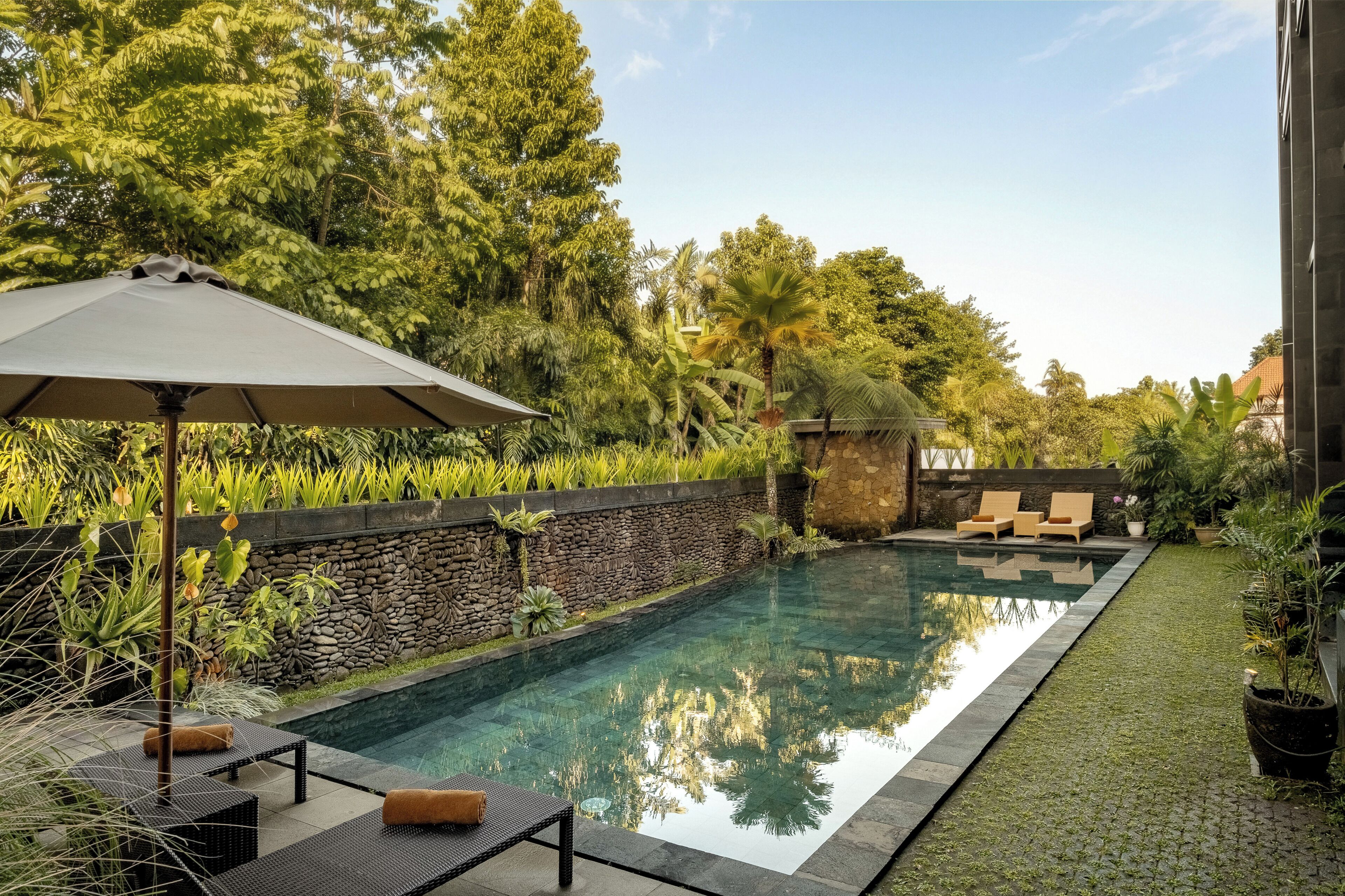 Outdoor pool, pool umbrellas