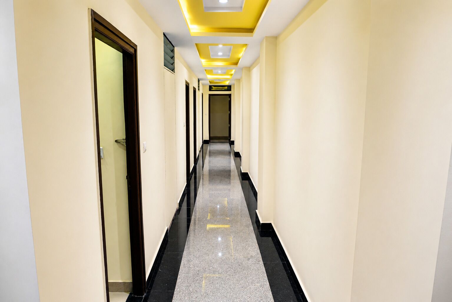 Photo - Hotel Sanobar