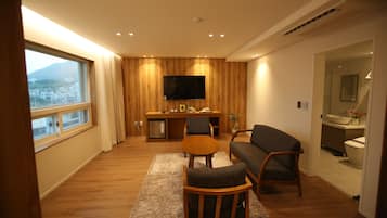 Suite familiar | 1 habitaciรณn, wifi gratis y ropa de cama