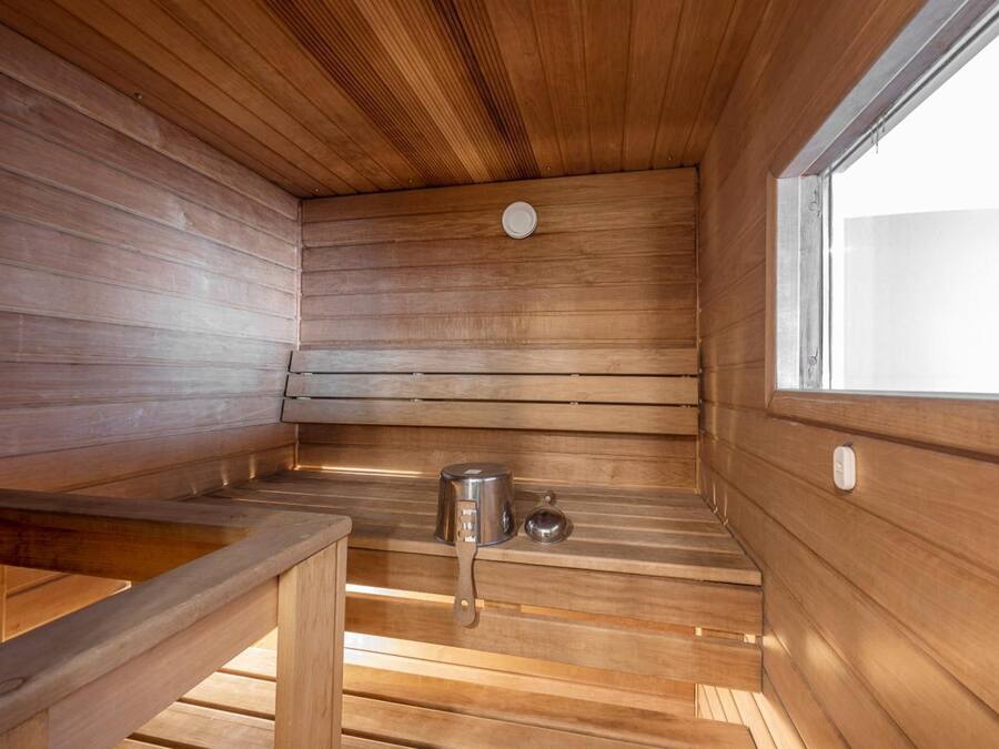 Junior Suite, Sauna | In-room safe, desk, blackout drapes, iron/ironing board