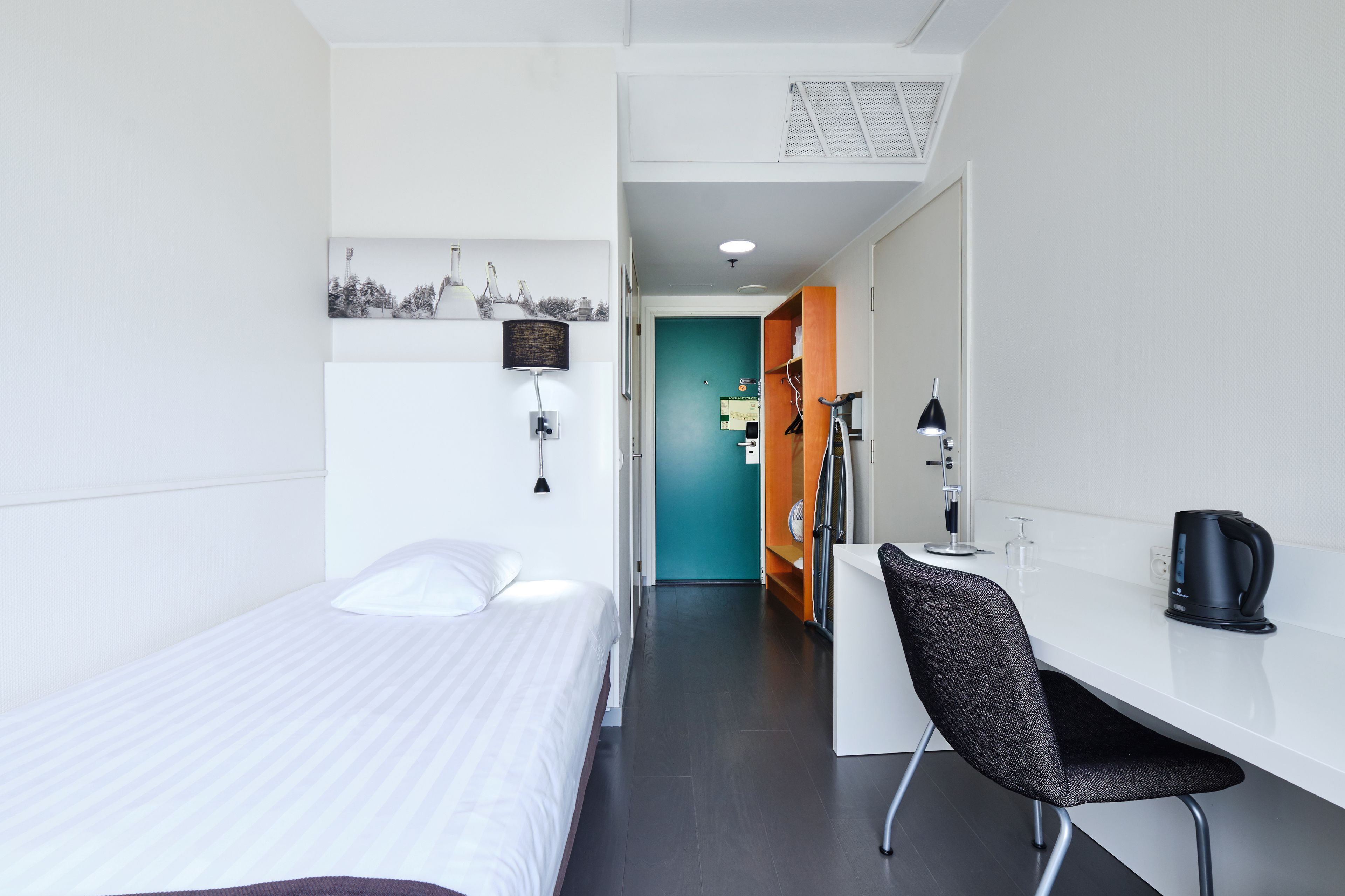 single room | in-room safe, desk, blackout curtains, iron/ironing board