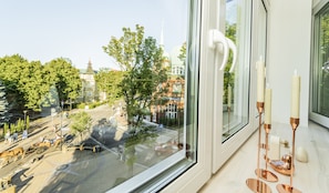 Deluxe-Apartment | Blick auf die Straße