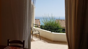 Unclassified image, 4 of 38, button - Menigos Type A2R no90 Seaview 2 Bedroom (Corfu)