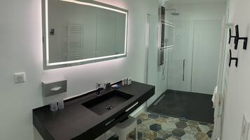 Comfort Double Room | Bathroom