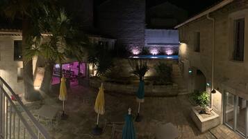 Enceinte de lâhĂ©bergement