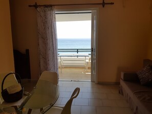 House, 2 Bedrooms, Sea View | Balcony