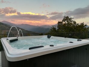室外 Spa 池