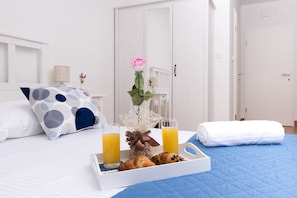 Desk, blackout curtains, free WiFi, bed sheets