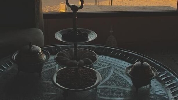 Breakfast, lunch and dinner served - DUNEHOUSE (Taouz)