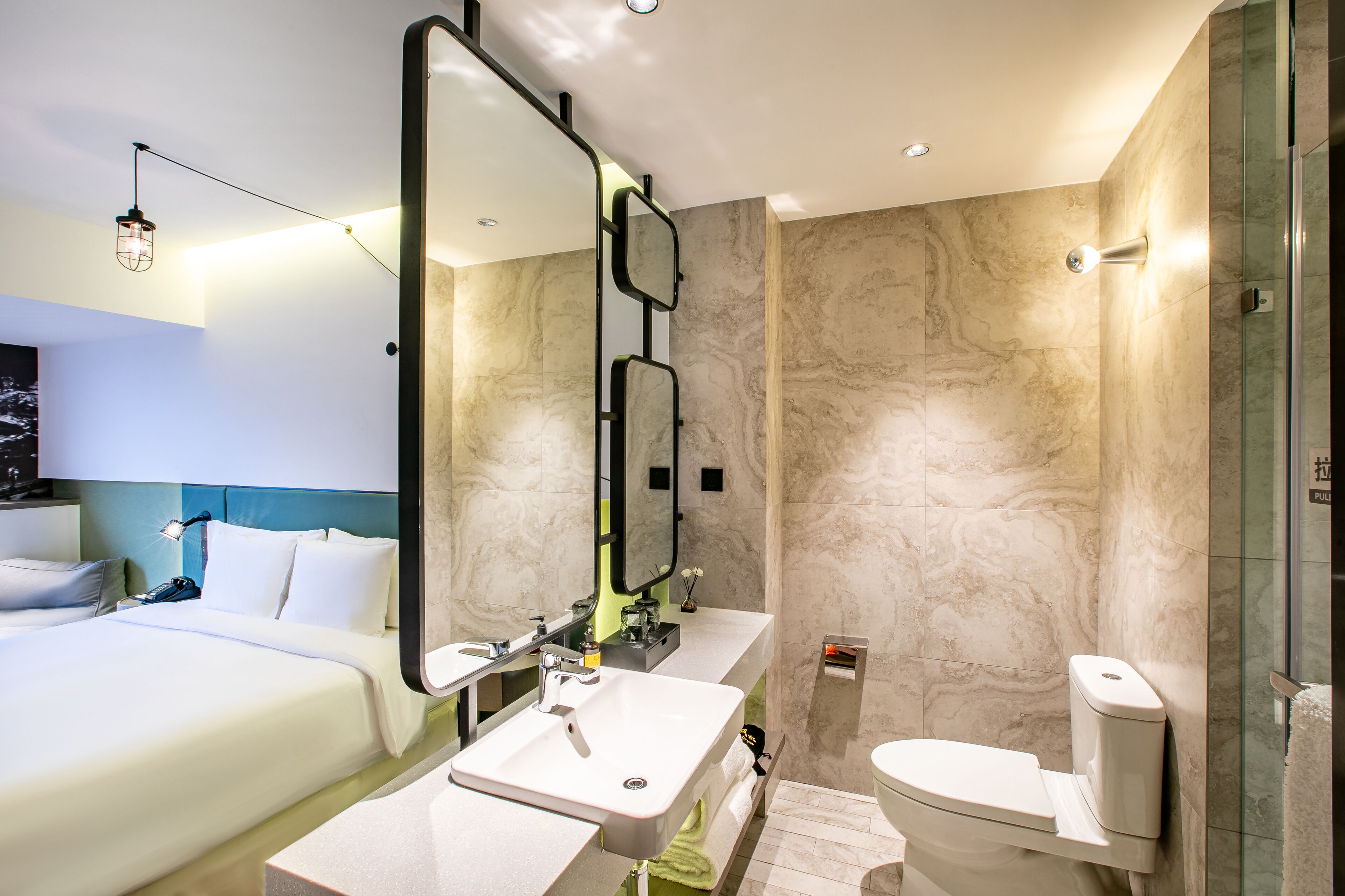 superior double room, non smoking | 1 bedroom, minibar, desk, laptop workspace