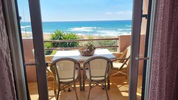 Appartement Luxe, 2 chambres | Balcon