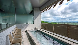 2 bilik tidur, dihias secara berasingan 