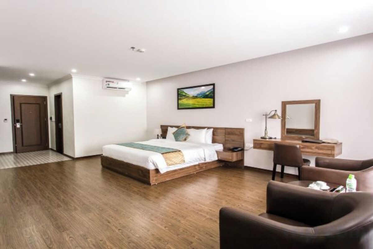 Camas Select Comfort, frigobar, escrivaninha