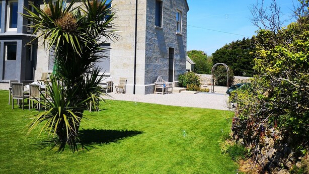 Property grounds - BURNEWHALL HOUSE (Penzance)