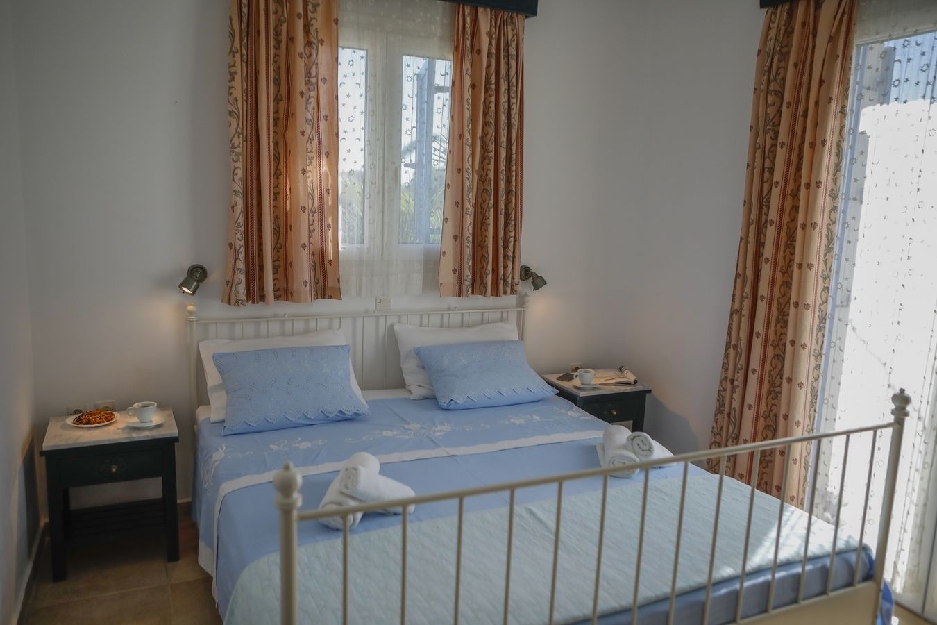 Apartamento, 1 quarto | Cofres nos quartos, ferros/tábuas de passar roupa, berços grátis